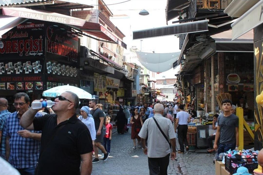 (&ouml;zel) Emin&ouml;n&uuml;&rsquo;nde Bayram Alışverişi Yoğunluğu