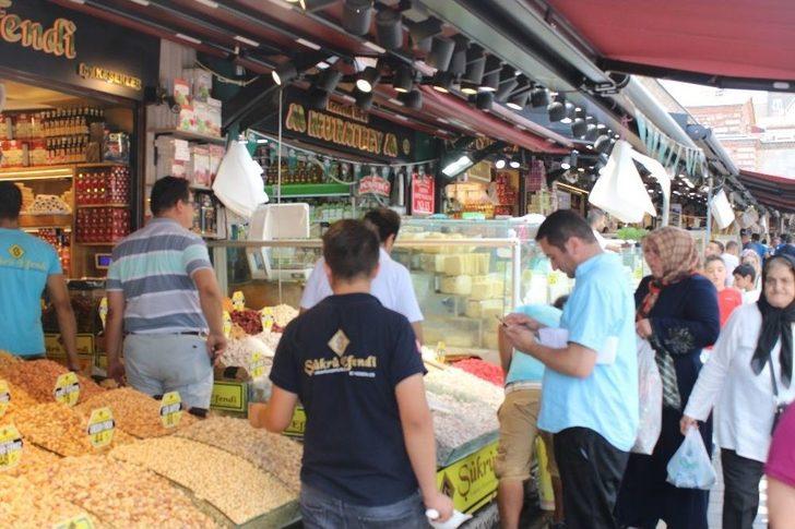 (özel) Eminönü’nde Bayram Alışverişi Yoğunluğu G1