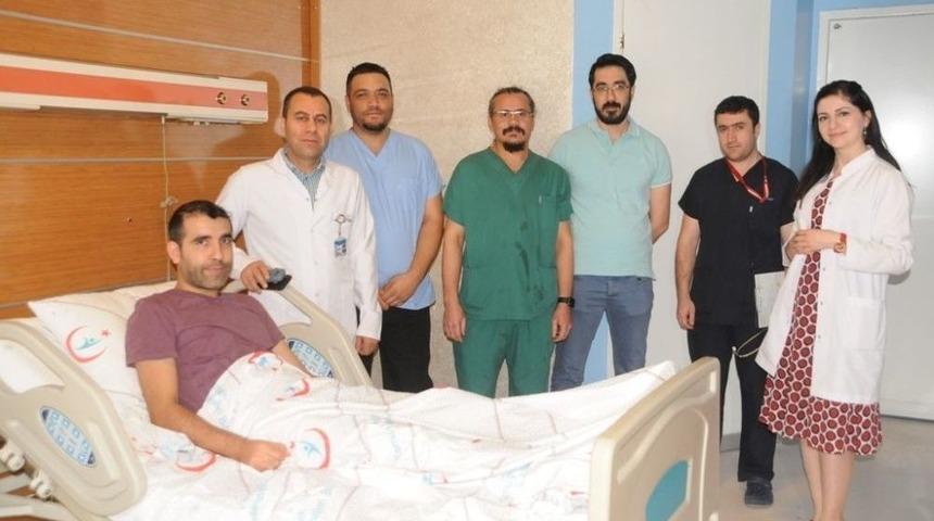 Cizre&rsquo;de İlk Defa &lsquo;dizde &Ccedil;oklu Bağ&rsquo; Yaralanması Ameliyatı Yapıldı