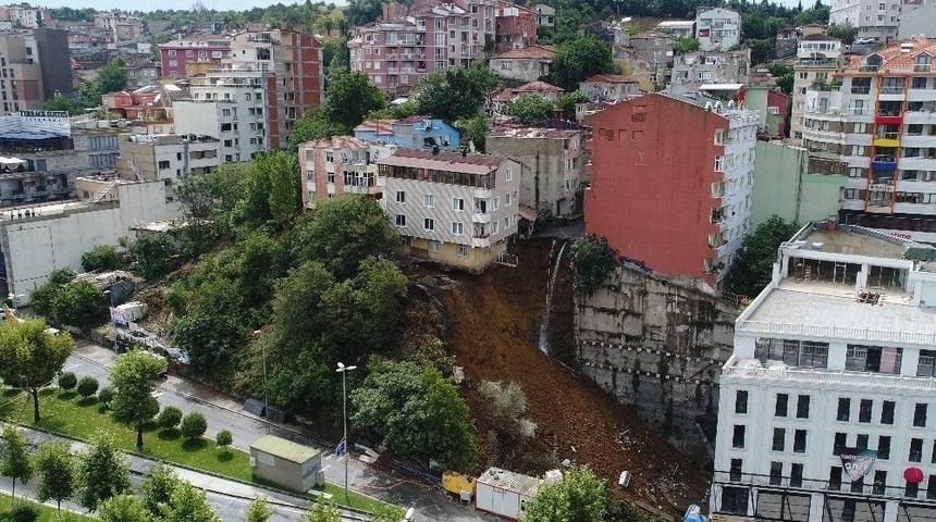 S&uuml;tl&uuml;ce&rsquo;de &Ccedil;&ouml;kme Tehlikesi Bulunan Bina Havadan G&ouml;r&uuml;nt&uuml;lendi