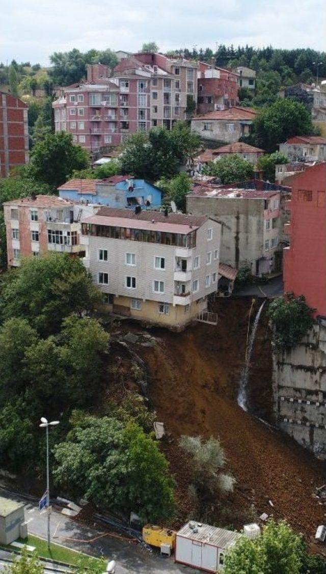 Sütlüce’de Çökme Tehlikesi Bulunan Bina Havadan Görüntülendi