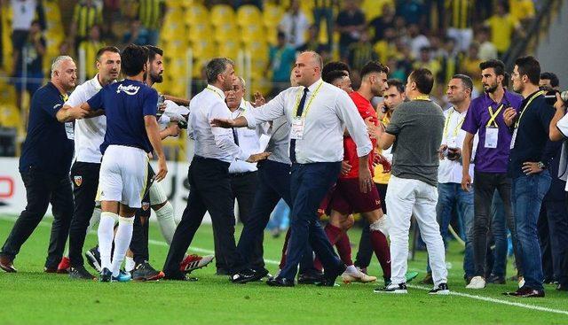 Volkan Demirel’den Kayserisporlu Futbolculara Tepki