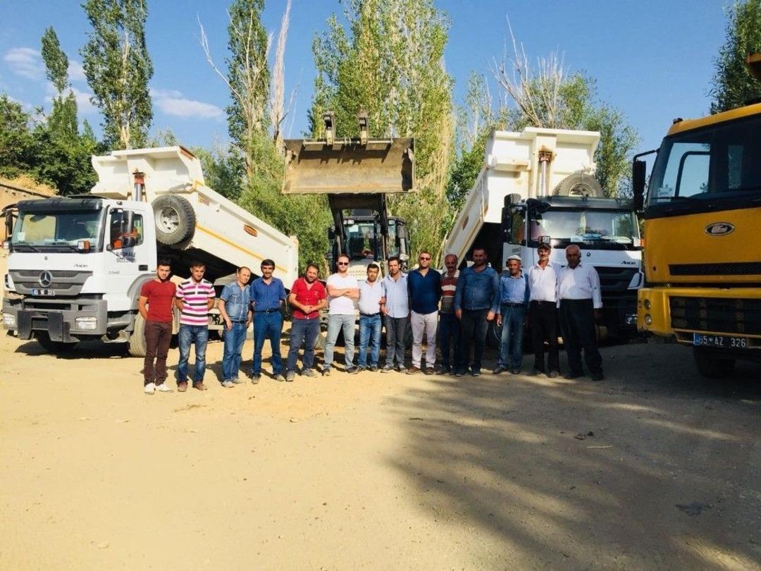 Başkale Belediyesinden Hummalı &Ccedil;alışma