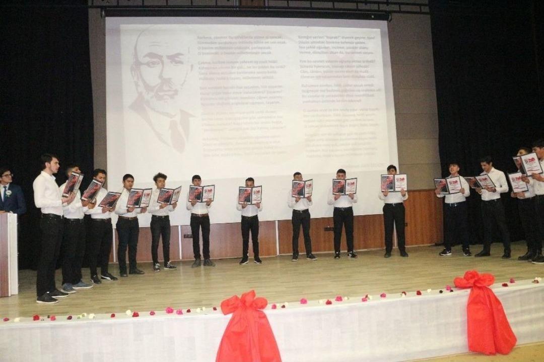 Ağrı&rsquo;da İstiklal Marşı&rsquo;nın Kabul&uuml; Ve Mehmet Akif Ersoy&rsquo;u Anma G&uuml;n&uuml;