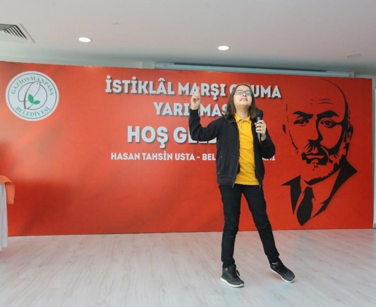 En G&uuml;zel İstiklal Marşı Okuma Yarışması&rsquo;nda 2&rsquo;inci Olduğunu Duyunca Duygu Dolu Anlar Yaşadı