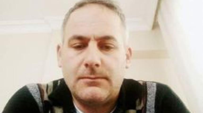 Devrilen Trakt&ouml;r&uuml;n Altında Kalan İş&ccedil;i Hayatını Kaybetti