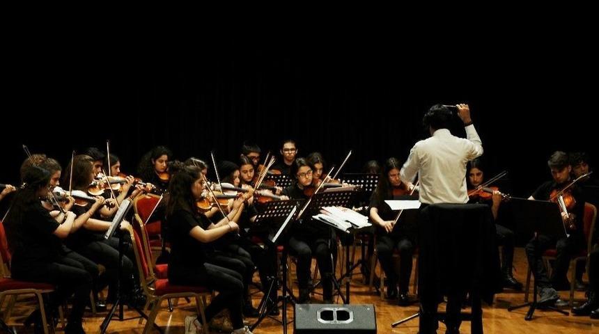 Beylikd&uuml;z&uuml; Profesyonel M&uuml;ziğe Doyuyor