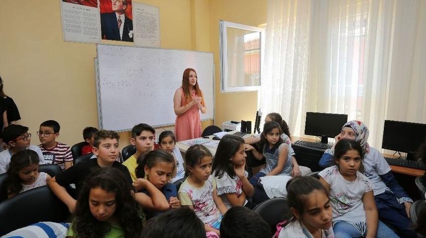 Yenimek Yaz Okulu Kursiyerlerine L&ouml;sev Semineri