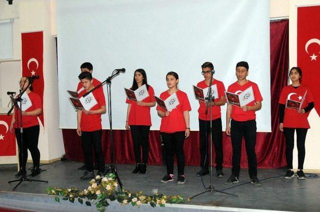 Şırnak’ta İstiklal Marşı’nın Kabulü Ve Mehmet Akif Ersoy’u Anma Etkinliği Düzenlendi