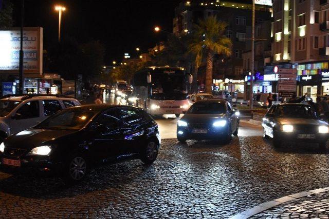 Çanakkale’de Feribot Yoğunluğu