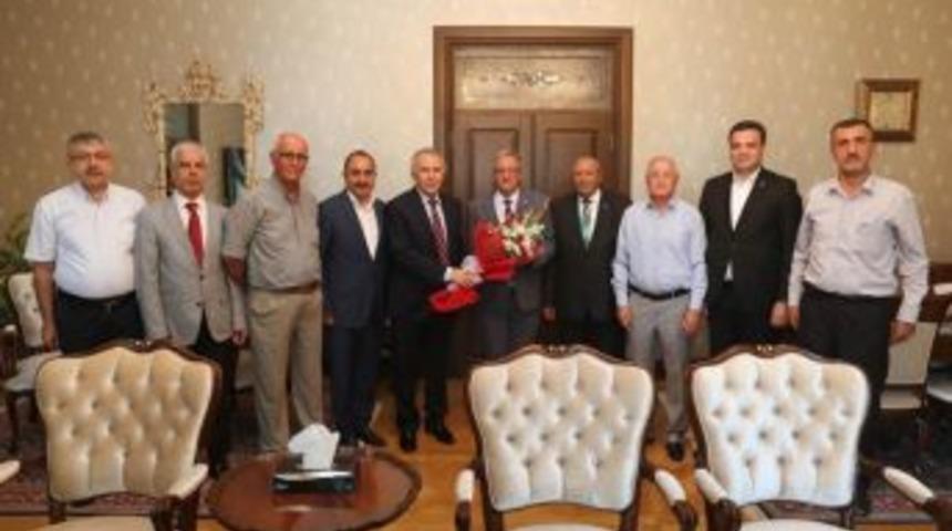 Vali Ata: "esnafımız K&uuml;lt&uuml;r Hayatımızın Ayrılmaz Bir Par&ccedil;asıdır"