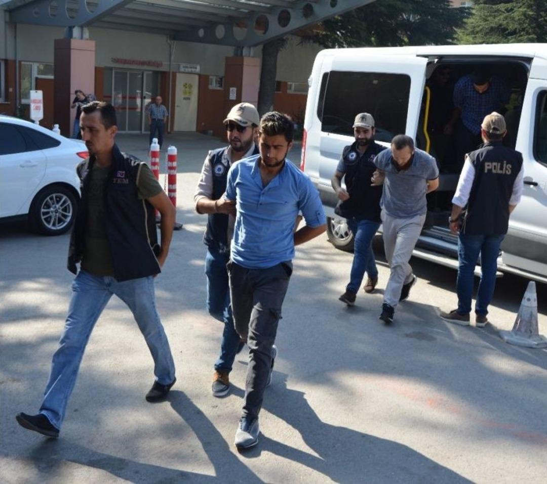 Deaş &Uuml;yesi 4 Ş&uuml;pheli, Sağlık Kontrol&uuml;nden Ge&ccedil;irildi