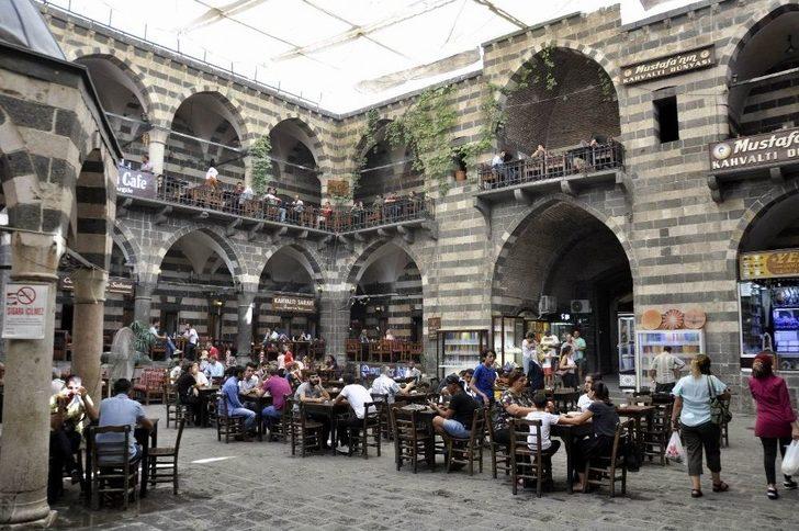 Güneşi Gören Kaçtı G3