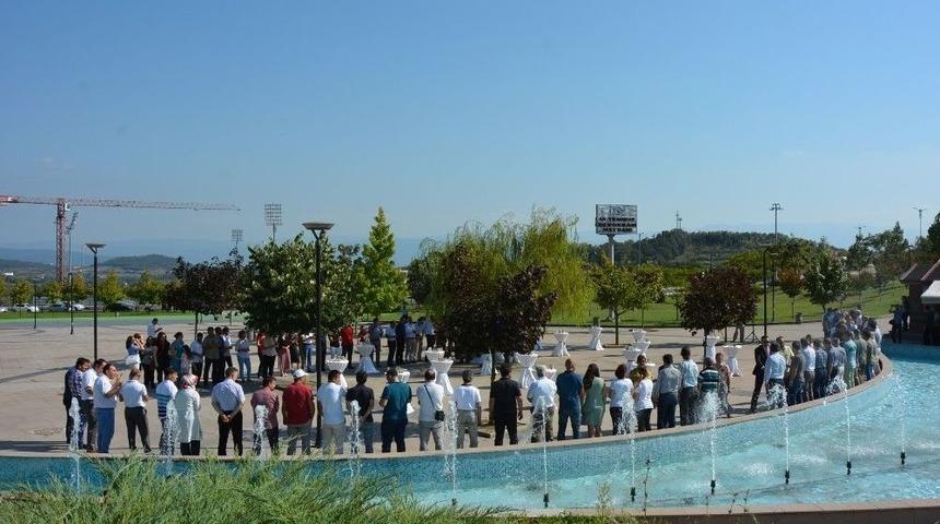 Düzce Üniversitesi Mensupları Bayramlaşma Töreninde Bir Araya Geldi