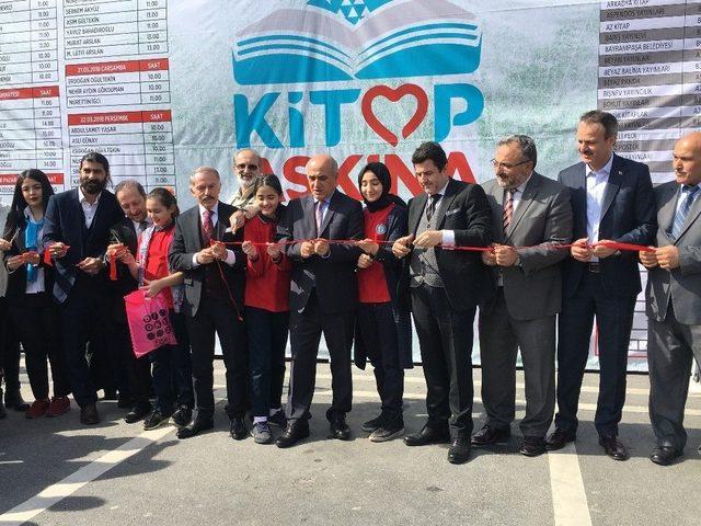 Kitap Günleri’ndeki Afrin Standı Gelirleri Şehit Ve Gazi Yakınlarına Gidecek