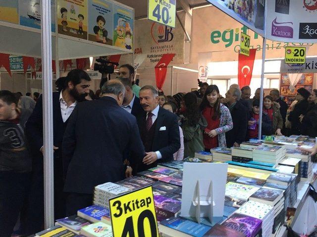 Kitap Günleri’ndeki Afrin Standı Gelirleri Şehit Ve Gazi Yakınlarına Gidecek