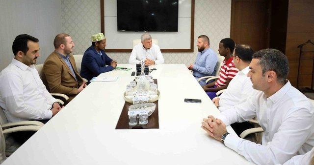 İbrahim Karaosmanoğlu: “türkiye, Somali’ye Dost Elini Uzatmıştır”