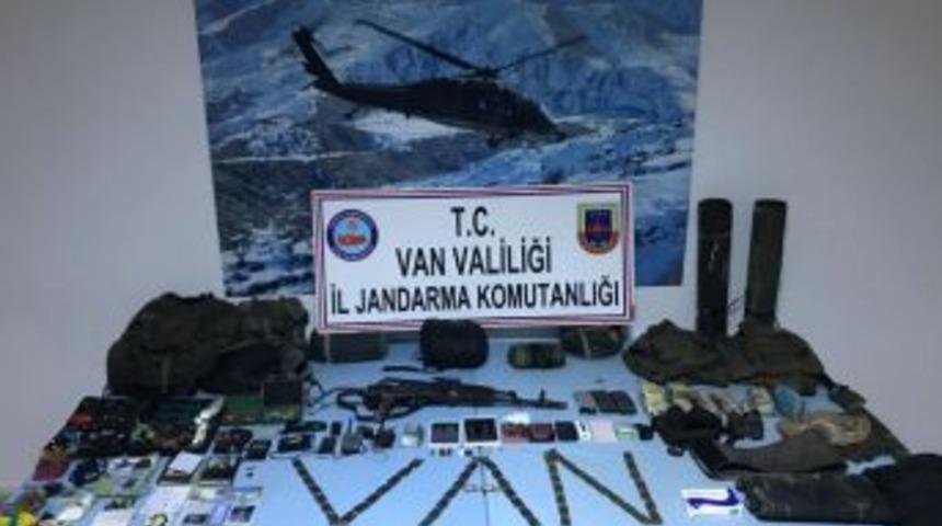 Van&rsquo;da Etkisiz Hale Getirilen Ter&ouml;ristlerin Sığınağı Bulundu