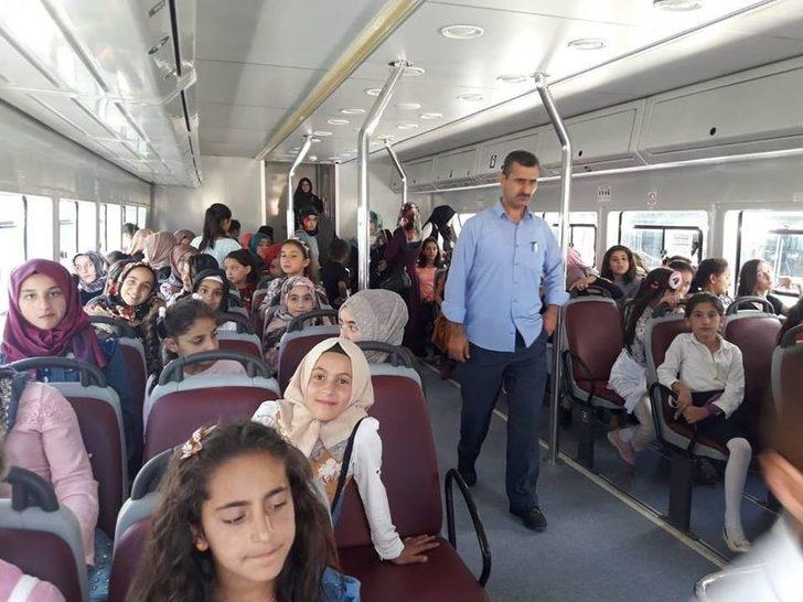 Bahçesaraylı Öğrenciler Van’ın Tarihi Turistik Yerlerini Gezdi G5