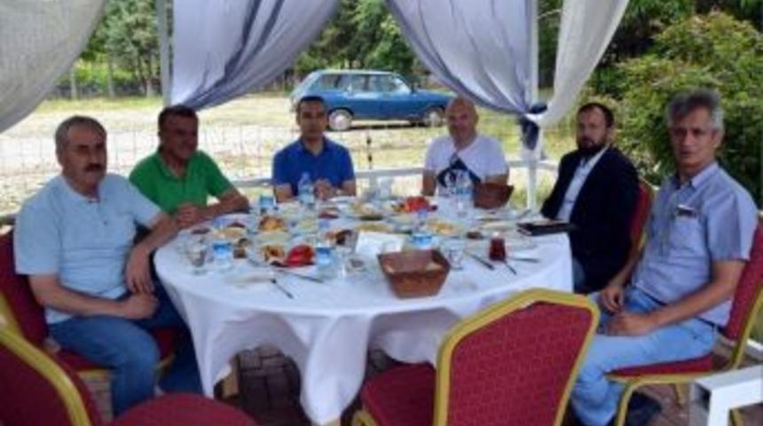 Kaymakam &Ccedil;i&ccedil;ek, Gazetecilerle Kahvaltıda Buluştu