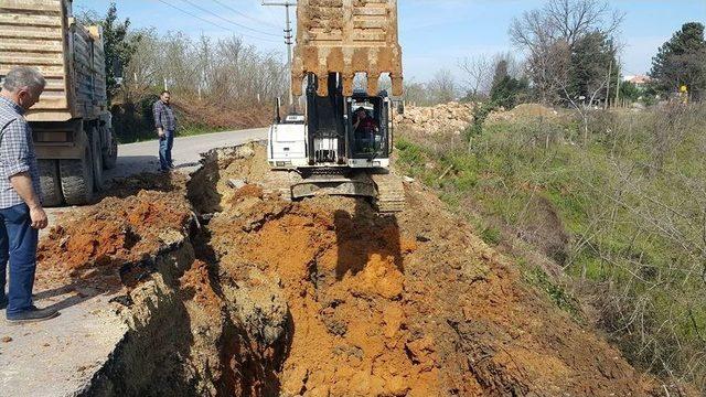 Akçakoca’da Heyelan Sonrası Çalışma Başladı