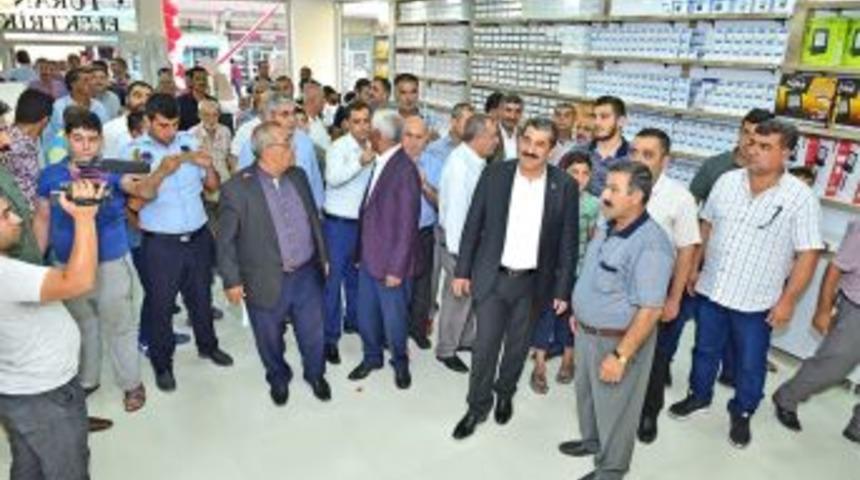 Başkan Atilla, İş Yeri Açılışını Yaptı