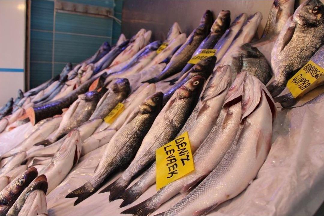 Eskişehir&rsquo;de Balıklar Tezgaha İndi