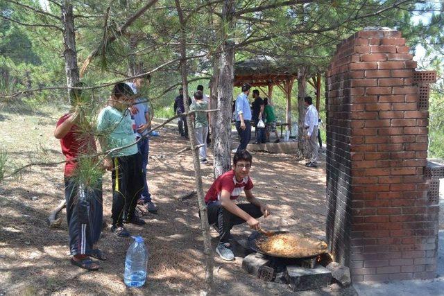 Yaz Kur’an Kursu Öğrencileri Piknikte