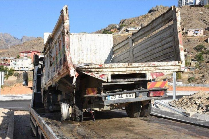 Gümüşhane Çevre Yolu Tünelinde Kaza: 2 Ölü, 1 Yaralı G4