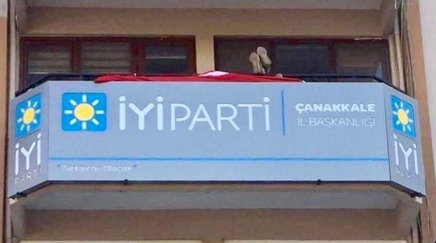 Başkan Yıldız&rsquo;dan T&uuml;rk Bayraklı Tepki