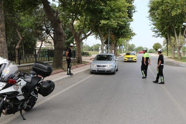 Edirne’de Tescilsiz Ve Abart Egzozlu Araçlara Geçit Yok