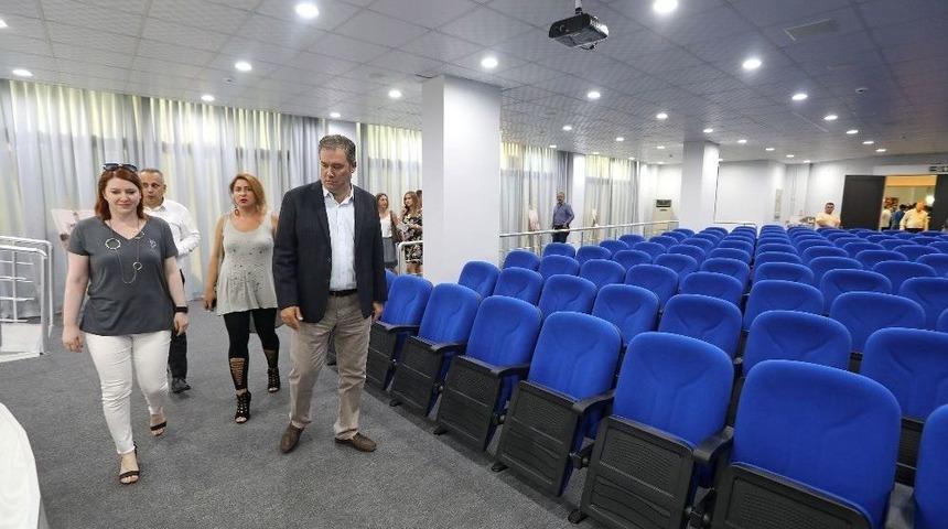 Bucalılar 120 Kişilik Konferans Salonuna Kavuştu