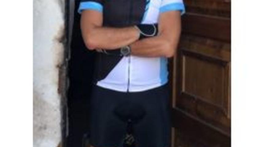 Ağaca Çarpan Bisikletçi Hayatını Kaybetti