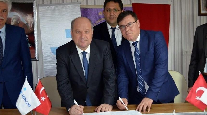 Didim Esnaf Odası İle İşkur Arasında İşbirliği Protokol&uuml;..