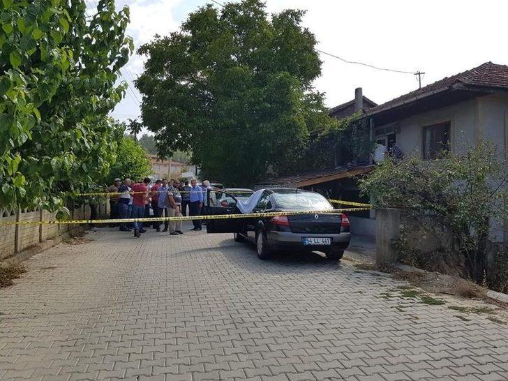 Emekli İmam Evinin Önünde Ölü Bulundu G2