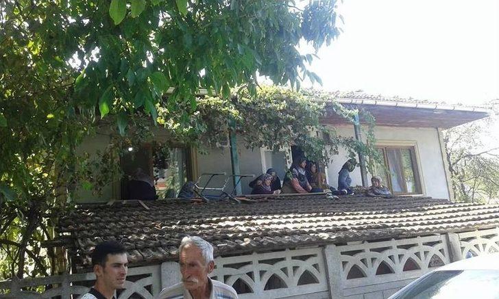 Emekli İmam Evinin Önünde Ölü Bulundu G4