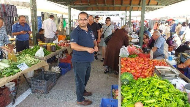 Burhaniye’de Organik Pazarı Açıldı