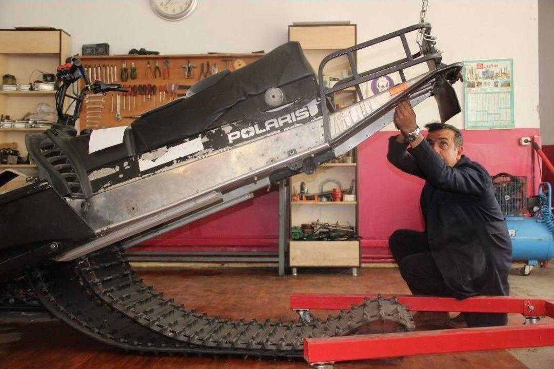 Makine Teknikeriydi Şimdi Milli Kar Motosikleti &Uuml;retecek