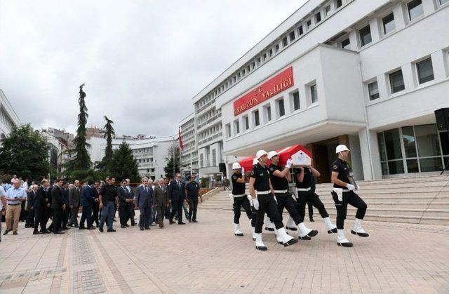 Trabzonlu Eski Vali Kaşif Tosun’a Son Görev