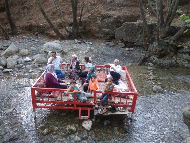 Terörden Temizlenen Kırsaldaki Mesire Alanları Ziyaretçilerin Akınına Uğruyor G1