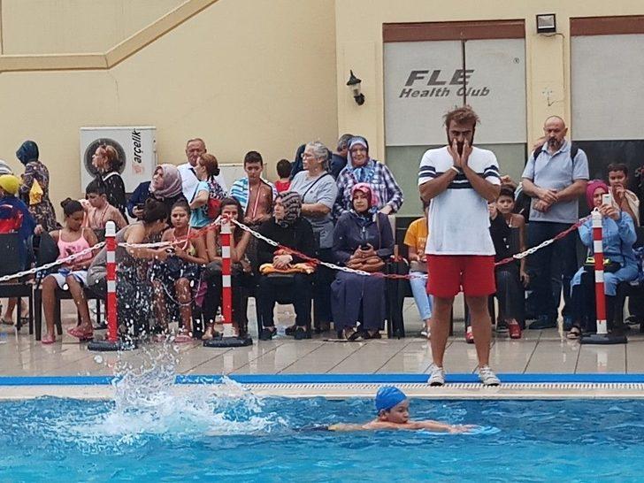 Ataşehir’de Çocuklar Hem Yüzdü Hem Eğlendi G2