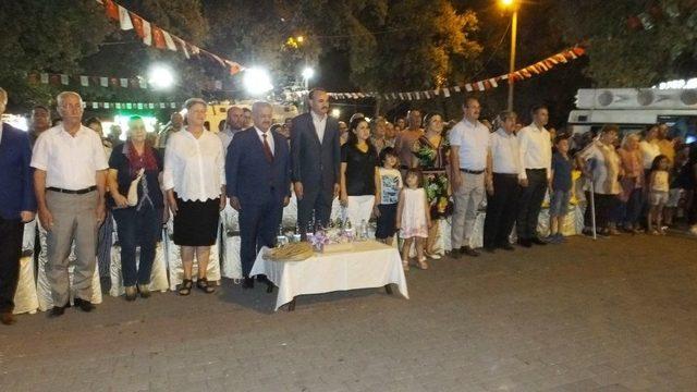 Burhaniye’de Festival Coşkusu Başladı