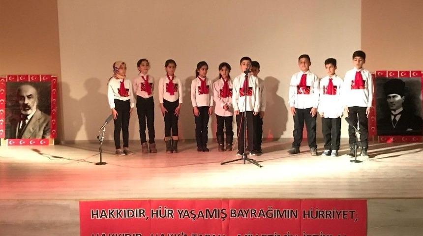 Bah&ccedil;esaray&rsquo;da İstiklal Marşı&rsquo;nın Kabul&uuml; Ve Mehmet Akif Ersoy&rsquo;u Anma G&uuml;n&uuml; Kutlandı