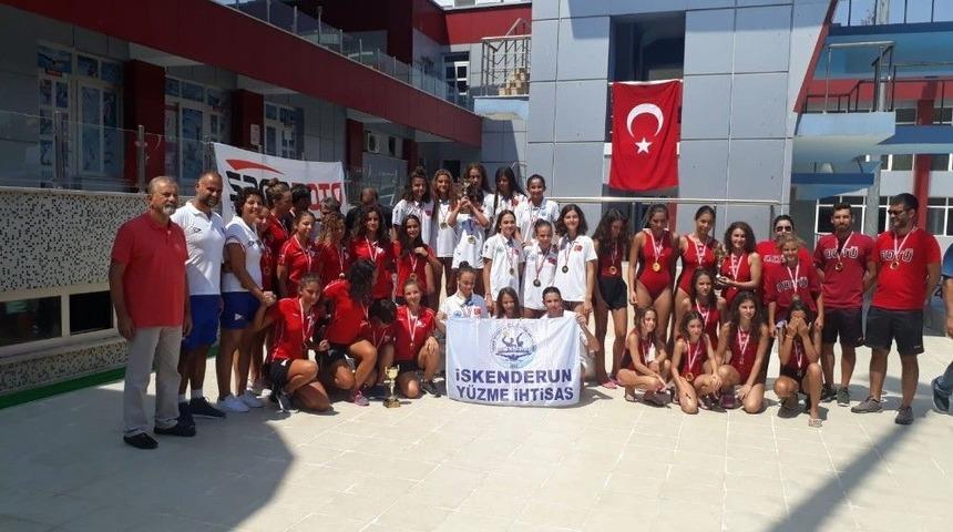 İskenderun Y&uuml;zme İhtisas T&uuml;rkiye Şampiyonu Oldu