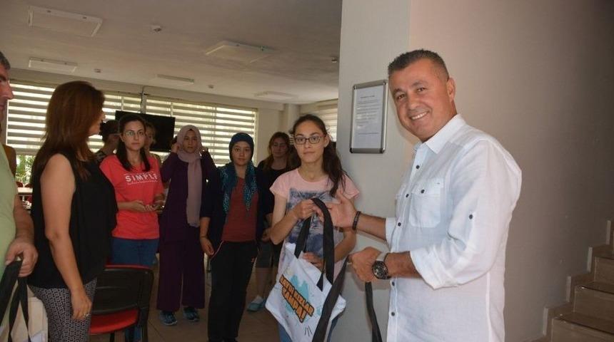 Başkan S&ouml;zen, &Ouml;ğrencilerle Buluştu