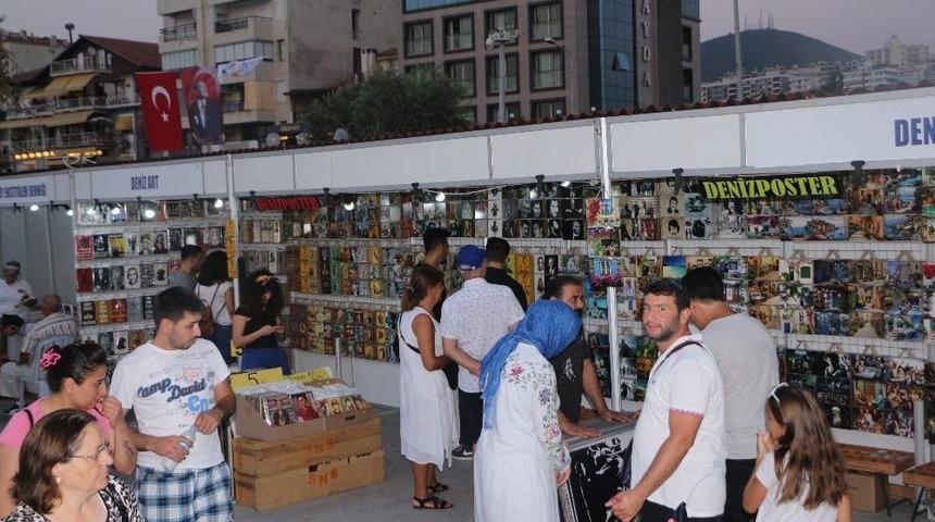 Yazar Hasan Ali Toptaş Kuşadası&rsquo;nda Okurlarıyla Buluştu