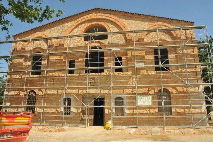 Akşehir Dünya Mizah Ustaları Sanat Evine Ulaşıyor G3