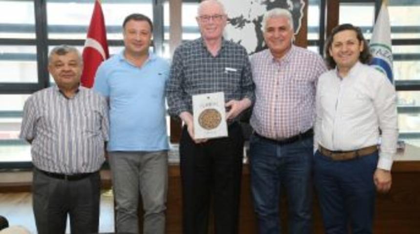 Kazım Kurt’tan "erdebilliler" Araştırmasına Destek