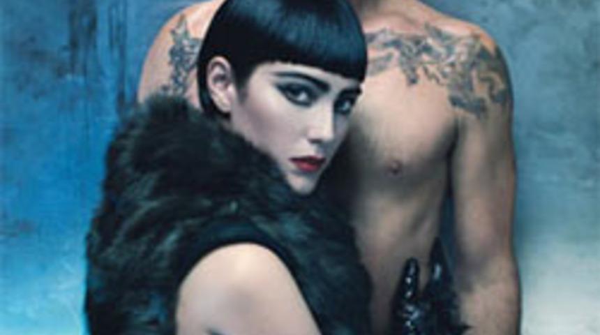 Bruce Willis; Kabile Gibiyiz