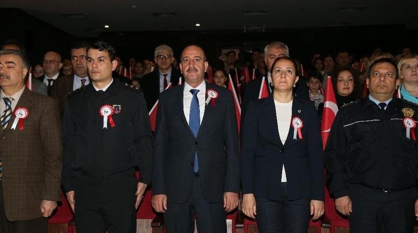 G&ouml;lbaşı&rsquo;nda İstiklal Marşı Coşkusu